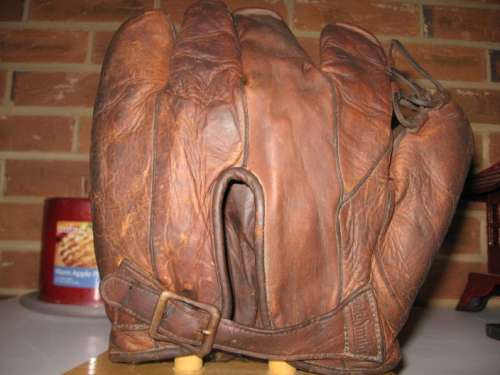 George Burns Goldsmith 73 Back